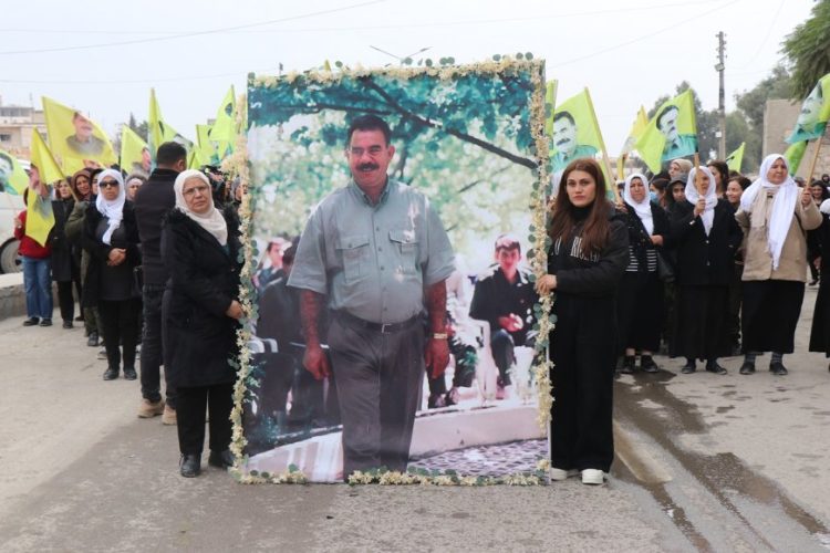 Li Helebê daxwaza azadiya fîzîkî ya Rêber APO hat kirin