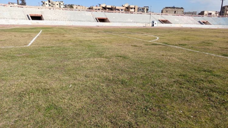 Desteya Werzîşê tamîrata stadyuma Şaredariya Reqayê dike