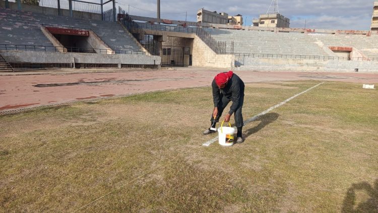 Desteya Werzîşê tamîrata stadyuma Şaredariya Reqayê dike