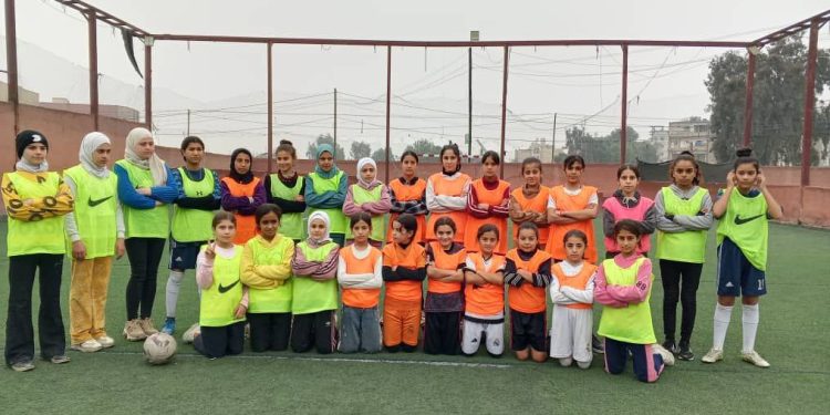 Pêşbirkek di Roja Şeşemîn a Lîga Dibistanên Jinan de