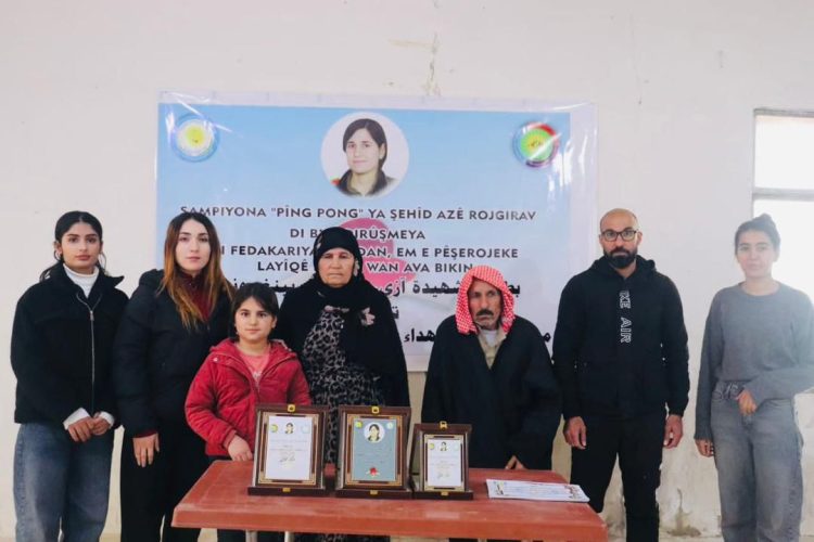 Li Kobanê “Turnoveya Şehîd Azê Rojgirav” pêk hat