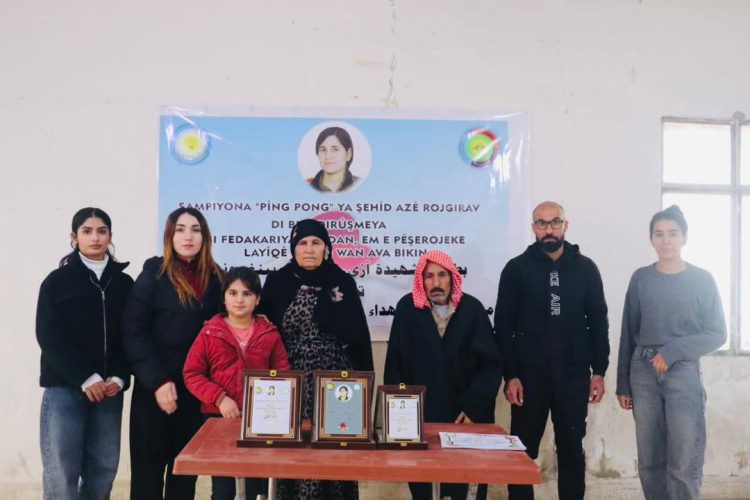 Li Kobanê “Turnoveya Şehîd Azê Rojgirav” pêk hat