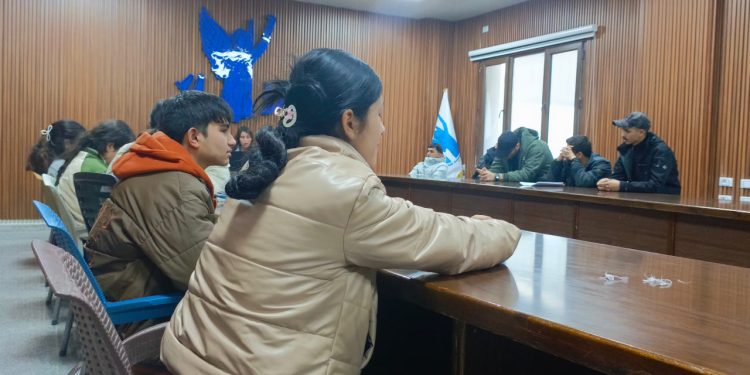 Yekîtiya Xwendekarên Kobanê li hev civiyan