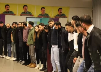 Şahiya Ciwanan Li Nantesê, Bi Pêşengîtiya CKF