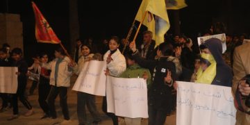 Yekîtiya Jinên Ciwan û Tevgera Ciwanên Şoreşger li Reqayê Meşek Hevgirtinê bi Gelê Taxên Şêx Meqsûd û Eşrefiyê re Li Darxist