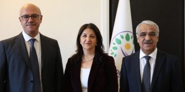 Şandeya DEM Partiyê Ji Îmraliyê Vegeriya