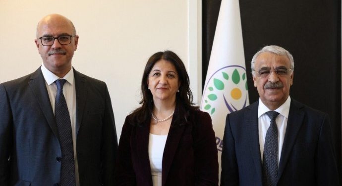 Şandeya DEM Partiyê Ji Îmraliyê Vegeriya