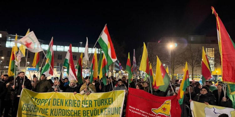 Li Osnabrückê, Ciwanên TCŞ ê Ji Bo Heleb û Rojhilatê Çalakî  Lidarxistin