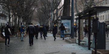 Ciwanên Li Marsîlyayê Bersiva Êrîşên Polîsan Dan!