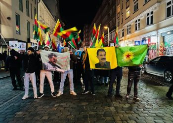 TCŞ Hamburg: Werin Em Jiyanê Ji Bo Rojava Rawestînin