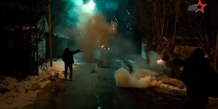 Ciwanên Welatparêz Ên Xaçortê Ji Bo Rojava Çalakiyan Li Dar Dixin