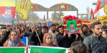 Li Kobanê Bi Hezaran Gel 6 Şehîd Oxir Kirin