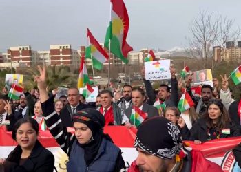 Xwendekarên Silêmaniyê Ji Bo Rojava Çalakî Li Darxist