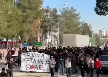 Li Wêranşarê Bi Hezaran Ciwan Daketin Kolanan