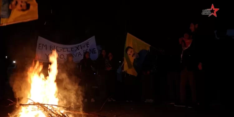 Ciwanên Êzîdî Yên Şengalî: Rojava Rûmeta Me Ye