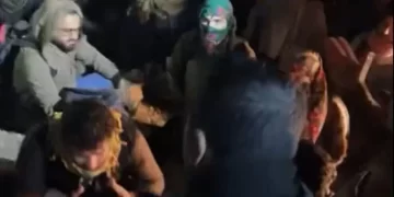 Komek Ciwan Li Deriyê Sêmalka Hatin Rawestandin