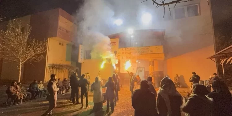 Çalakiya Hevgirtinê Ji Bo Rojava Li Wêranşarê