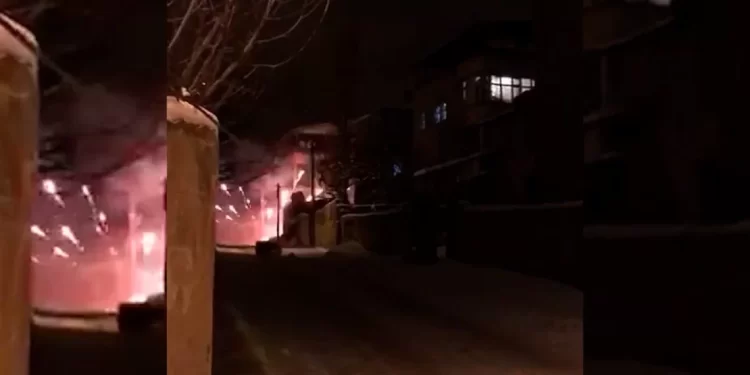 Ciwanên Kurdistanê Ji Bo Rojava Daketin Kolanan