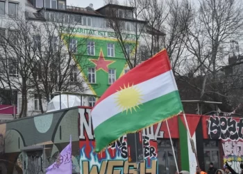 Bi Deh Hezaran Kes Li Hamburgê: Rojava Xeta Me Ya Sor e