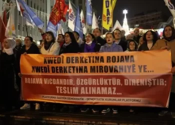 Li Stenbolê Êrîşên Li Ser Helebê Hatin Protestokirin