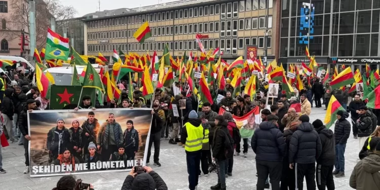Çalakiyên Protestoyî Yên Li Kolnê Bênavber Berdewam Dikin