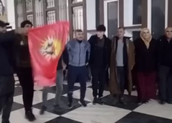 Ciwanên Kobanî Bi Biryardarî Ber Bi Helebê Ve Diçin