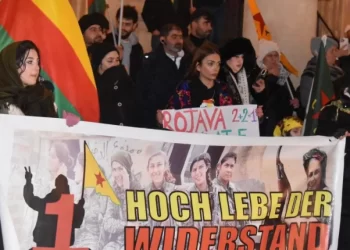 Ciwanan Li Munsterê Li Dijî Êrîşên Dagirkeriyê Meş û Mîtîngek Li Dar Xistin