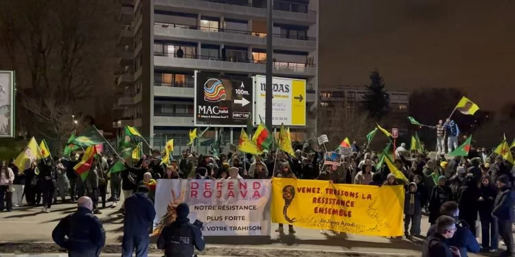 Li Drancy, Ciwanên Kurd Êrîşên Li Ser Kobanê Protesto Kirin