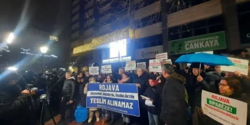 Li Enqerê, Êrîşên Li Ser Rojava Hatin Protestokirin