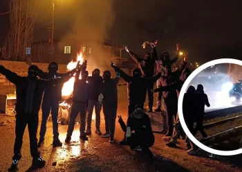 Xwepêşandanên Rojava li Wanê: Ciwanên Welatparêz Bi Polîsan Re Pevçûn