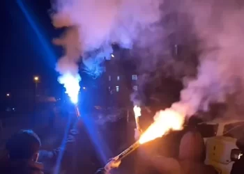 Ciwanên Dem Li Dijî Êrîşên Li Ser Rojava Xwepêşandanek Li Dar Xist