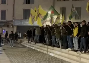 Ciwanên Li Marignane Ji Bo Rojava Li Ser Piyan in