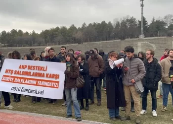 Xwendekar Ji Bo Rojava Meşiyan