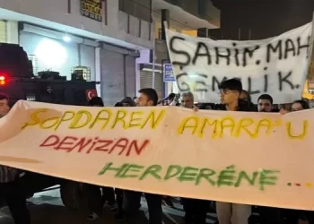 Li Tarsusê Li Dijî Êrîşên Li Ser Rojava Meş