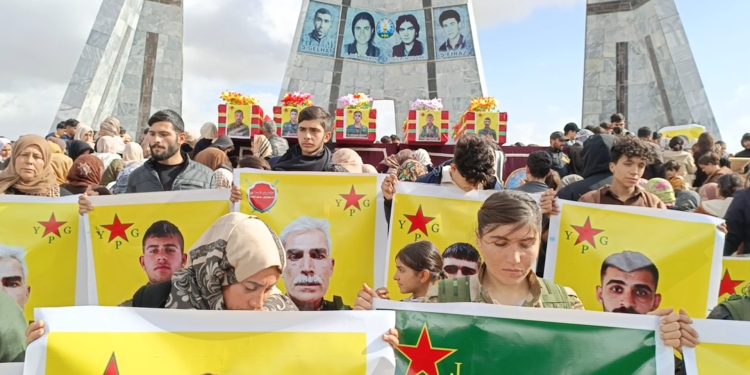 Li Kobanê 12 şehîd hatin oxir kirin