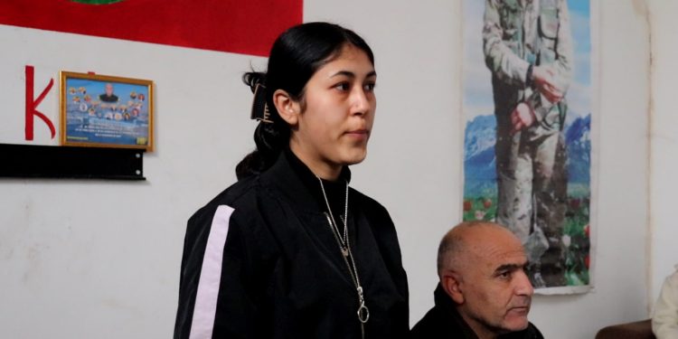 Ciwanên Kobanê li ser Komployê 15’ê Sibatê civînekî lidarxistin