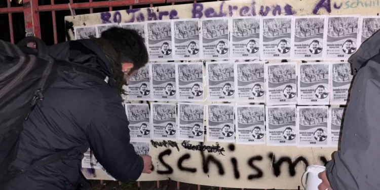 Ciwanên Berlînê Di 14ê Sibatê De Ji Bo Meşa “Azadî ji Rêber APO Re, Statû Ji Rojava Re” Dadikevin Kolanan