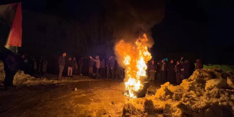 Ciwanên Welatparêz Li Geverê Ji Bo Rojava Çalakî Lidar Dixin
