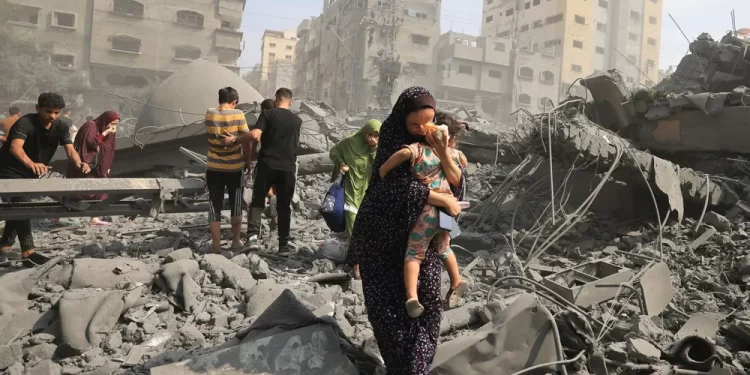 Gazze’de çatışmalar devam ediyor: Ölü sayısı 17 bini aştı