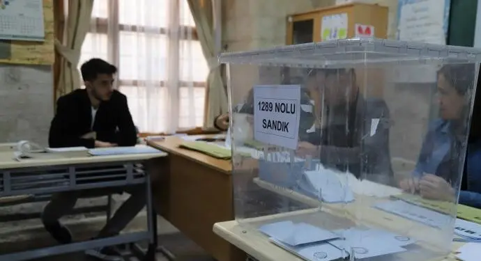 32 merkezde oy verme işlemi sona erdi