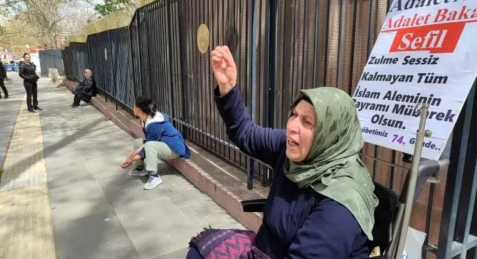 Emine Ana bugün de Adalet Nöbetini sürdürdü