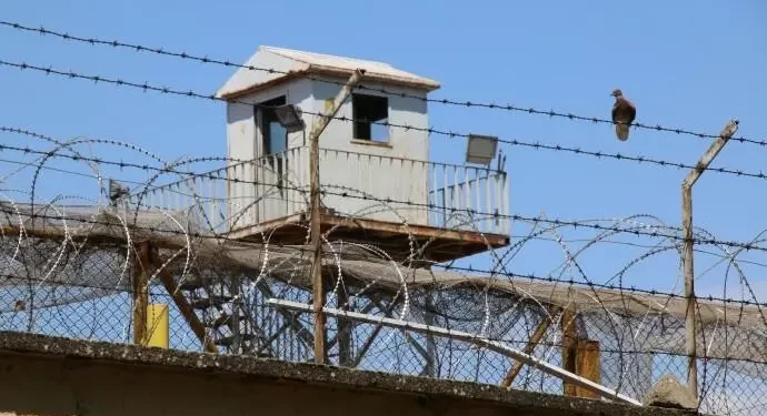 Siyasi Tutsaklar’lardan boykot!