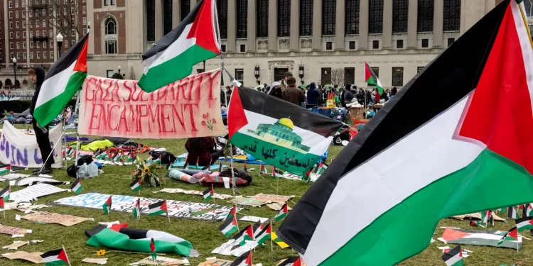 ABD üniversitelerinde Filistin’e destek eylemleri yayılıyor: Columbia Üniversitesi’ndeki eyleme polis saldırdı