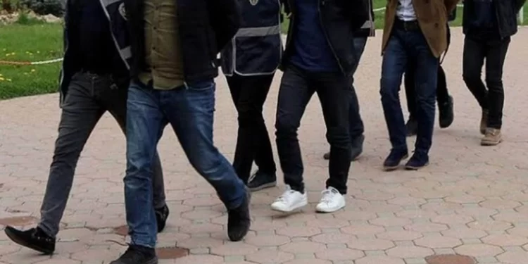 Merdîn’de çok sayıda genç gözaltına alındı