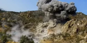 İşgalci Türk ordusunun yasaklı patlayıcıları kullandığı anlar görüntülendi