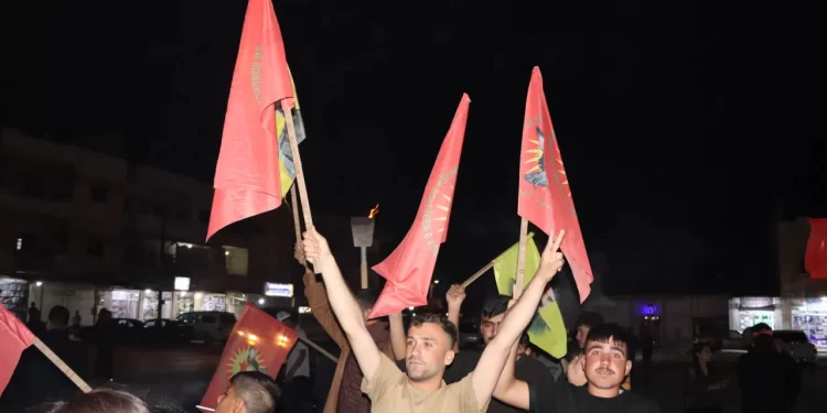 Hesekê’de gençler, Kahramanlık Haftası şehitlerini andı