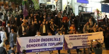 Dem Parti Gençlik Meclisinden Adana’da yürüyüş
