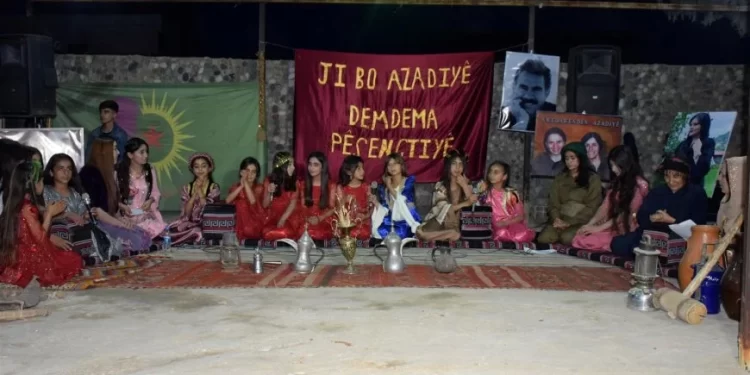 Genç Kadınlar Öncülüğünde Dirbêsiye’de Şevbuhêrk Etkinliği