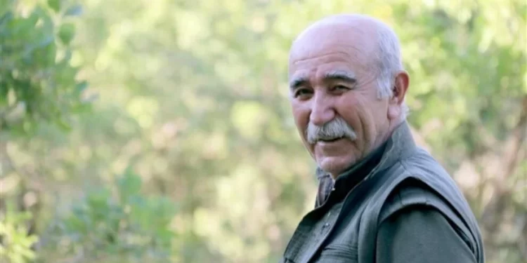 Ali Haydar Kaytan’ın “BEN İNSANDIM” Şiiri