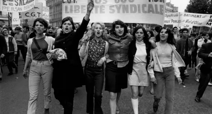 ÜNİVERİSTELERİ ÖZGÜR AKADEMİLER İLE ÖRGÜTLEYELİM !